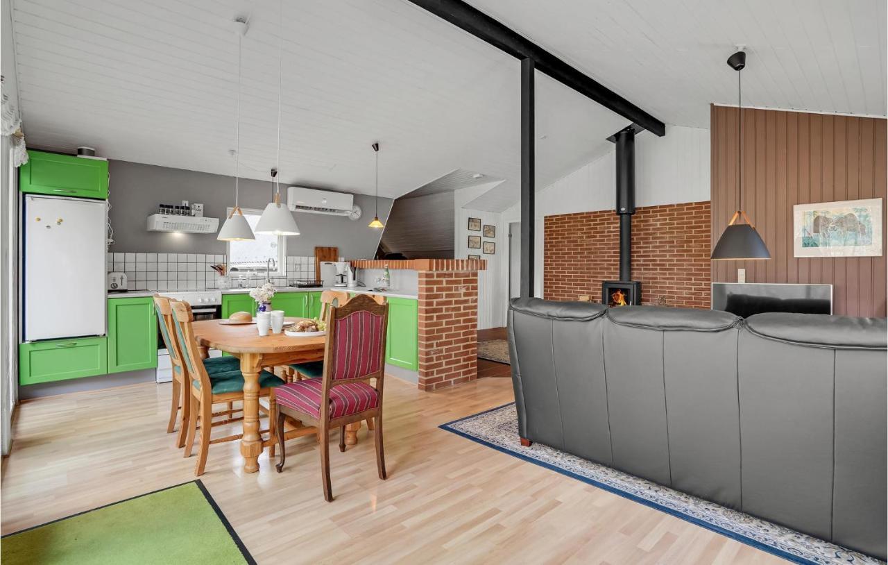 Beautiful Home In Herning With Kitchen Exteriör bild