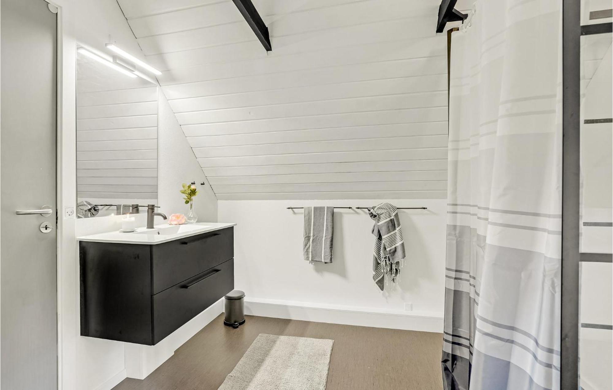 Beautiful Home In Herning With Kitchen Exteriör bild