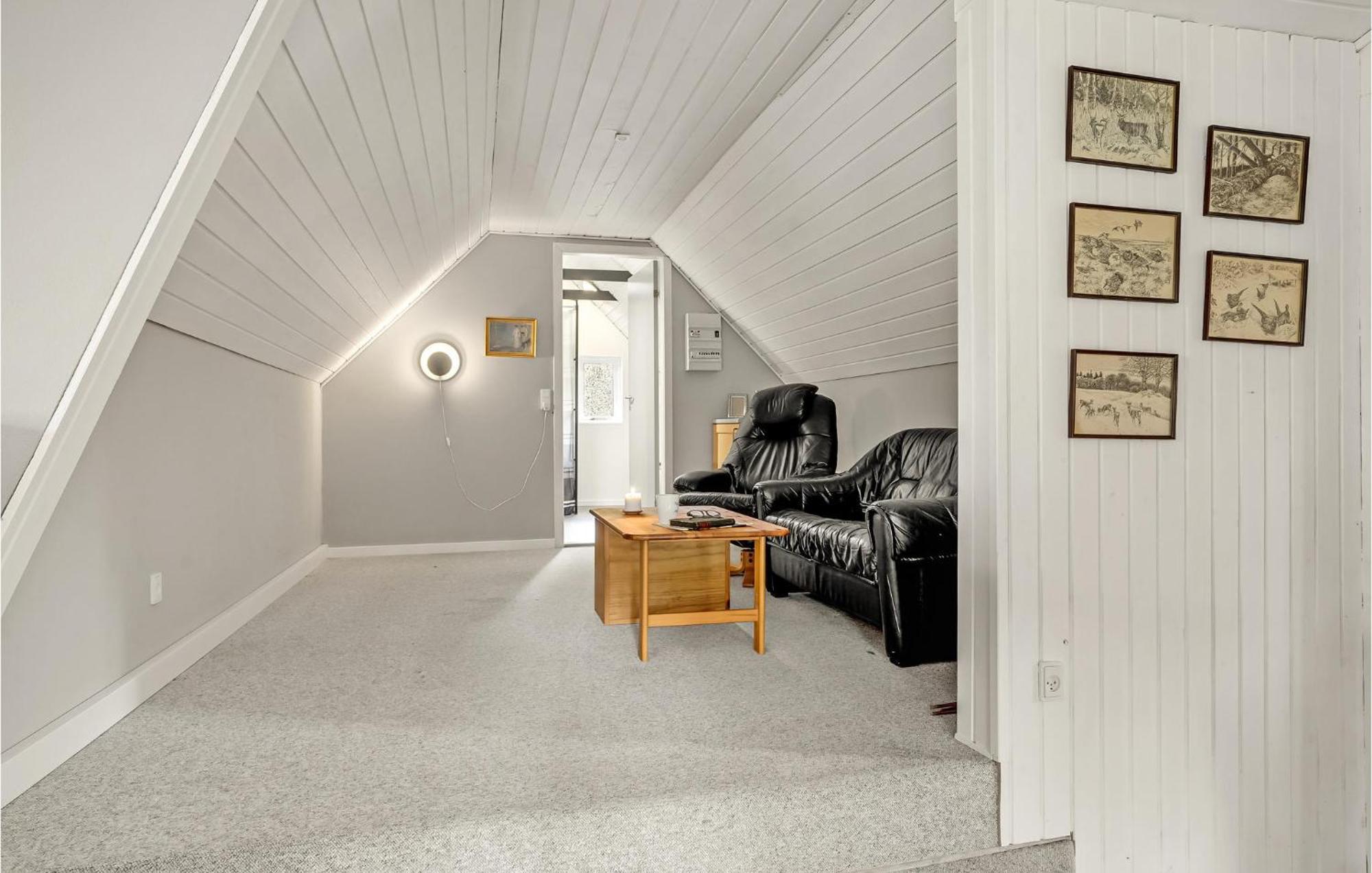 Beautiful Home In Herning With Kitchen Exteriör bild